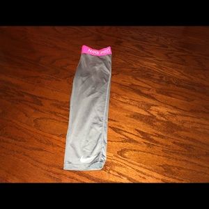 Nike pro workout leggings